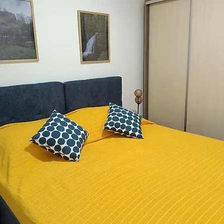 Sara S Veliko Gradište